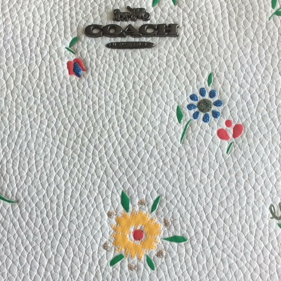 Coach Womens Floral Design Clutch Wristlet 7.5" x 5"   NWOT - Picture 2 of 6